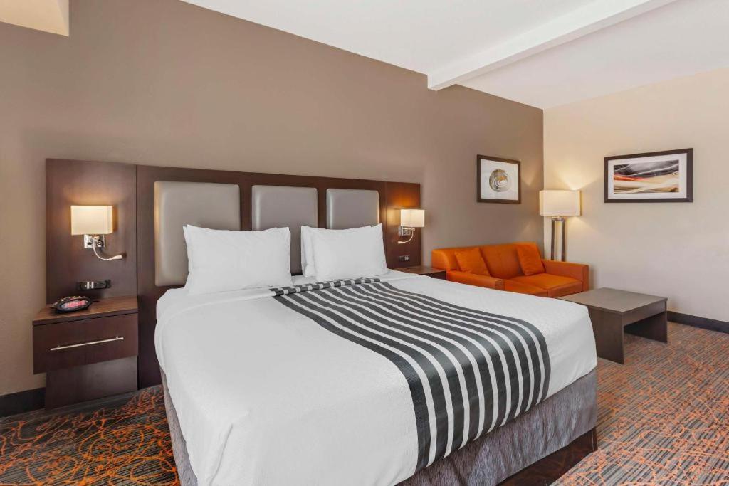 Best Western Plus Executive Inn Τορόντο Εξωτερικό φωτογραφία