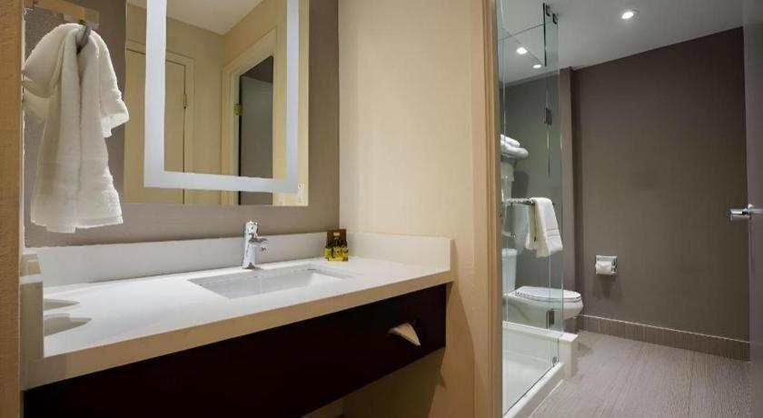 Best Western Plus Executive Inn Τορόντο Εξωτερικό φωτογραφία